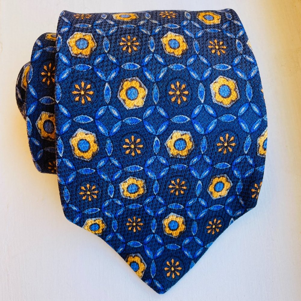 Ermenegildo Zegna Couture Tie. Made in Italy.